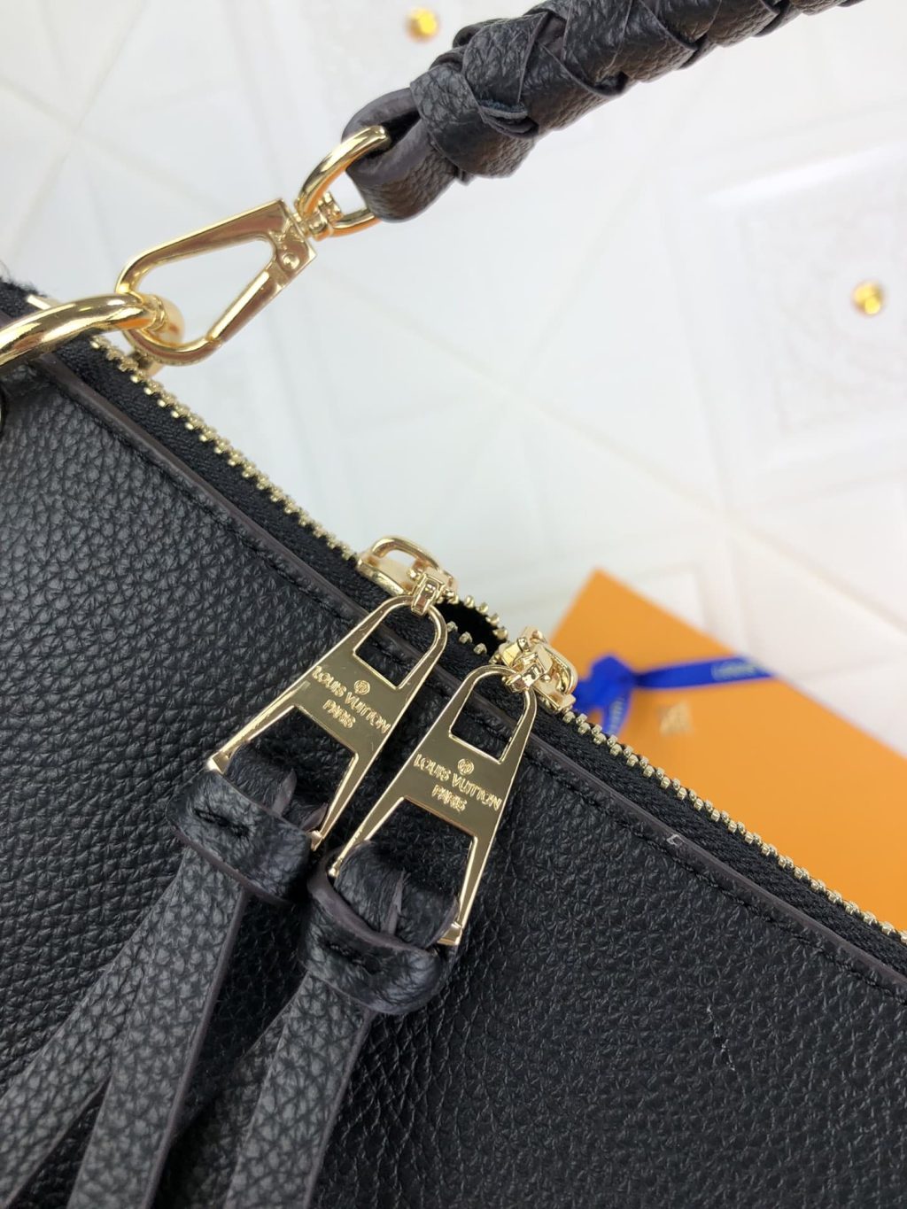 Louis Vuitton Maida Hobo Handbag Black Monogram 33Cm - Image 7