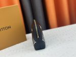Louis Vuitton Cosmetic Pouch PM Black 17Cm M59086 - Image 7