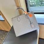 Louis Vuitton On The Go MM Grey 35Cm - Image 3