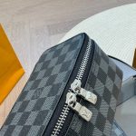 Louis Vuitton Toilet Pouch Damier Grey 23Cm - Image 5