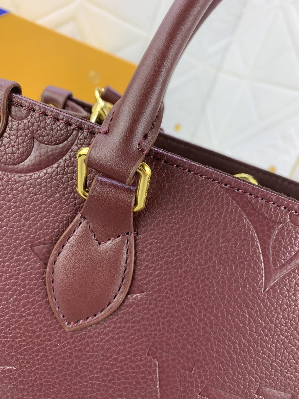 Louis Vuitton Onthego MM Monogram Empreinte Wine Red 25Cm M46601 - Image 7