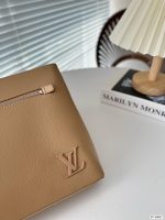 Louis Vuitton Takeoff Pouch Beige 30Cm - Image 4