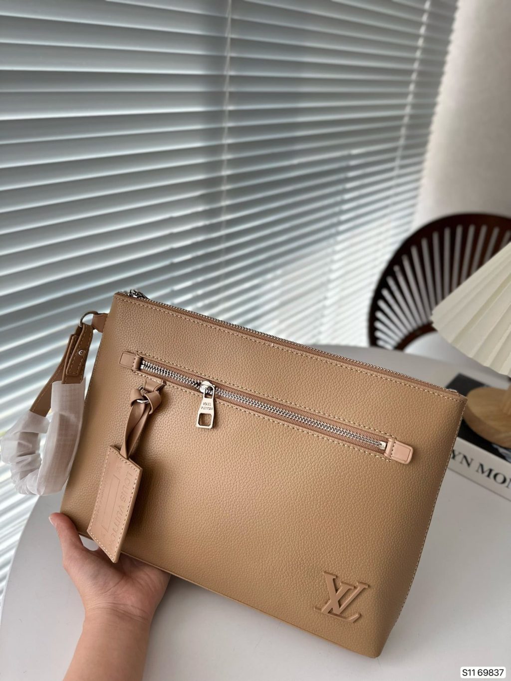Louis Vuitton Takeoff Pouch Beige 30Cm - Image 7