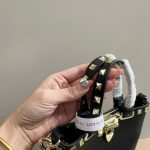 Valentino Rockstud Crossbody Pouch In Grainy Leather Black 16Cm 5W2P0W31Vsh 0No - Image 7