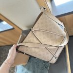 Louis Vuitton Flore Perforated Mahina Beige 22Cm - Image 6