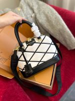 Louis Vuitton Alma BB Black 24Cm M23761 - Image 6