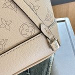 Louis Vuitton Flore Perforated Mahina Beige 22Cm - Image 7