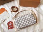 Louis Vuitton Pochette Accessoires Damier Azur 23Cm N41207 - Image 3