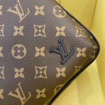 Louis Vuitton Avenue Slingbag Nm Monogram Macassar 31Cm M46327 - Image 5