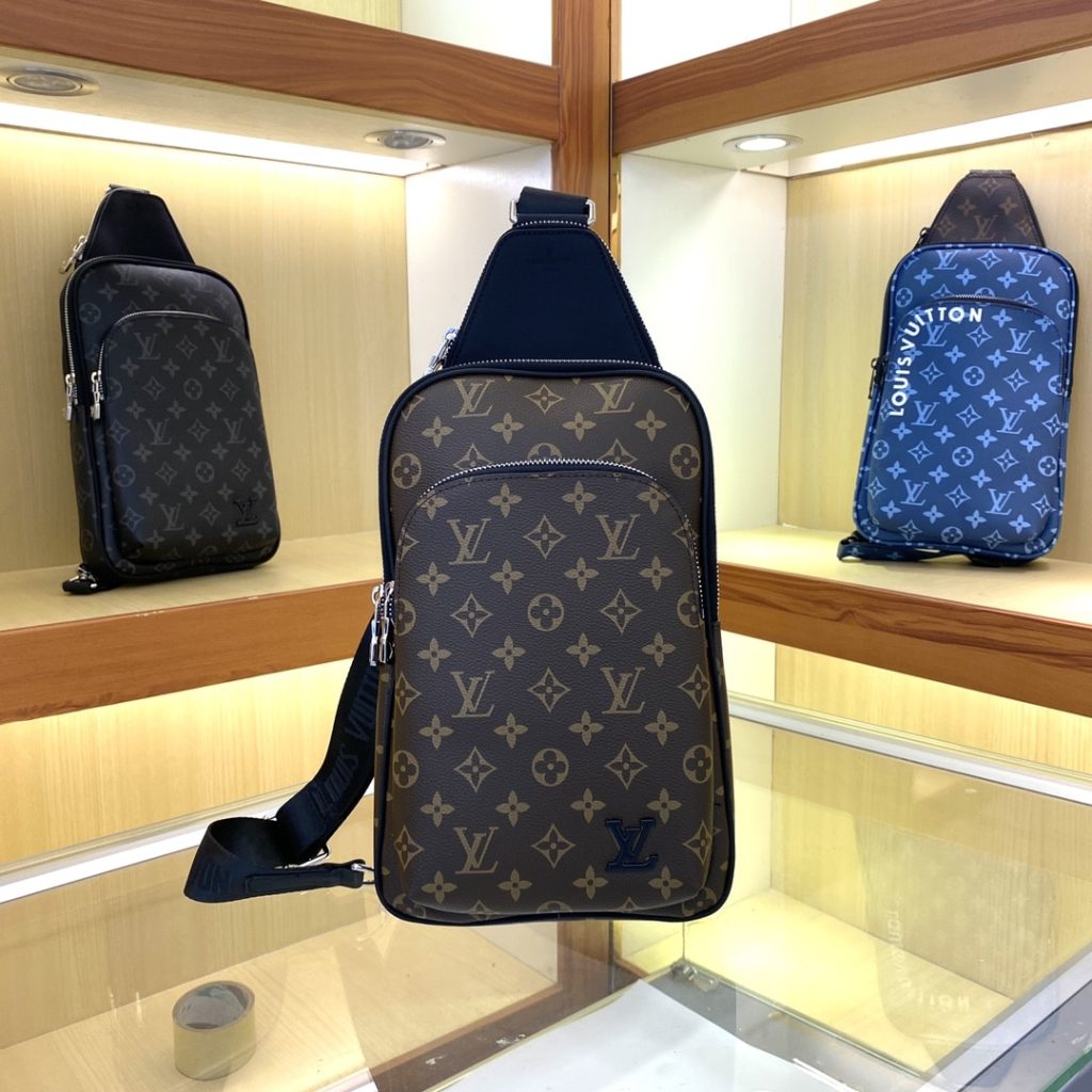 Louis Vuitton Avenue Slingbag Nm Monogram Macassar 31Cm M46327 - Image 6