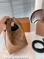 Louis Vuitton Atlantis Bucket Monogram Canvas 17Cm M46816 - Image 7