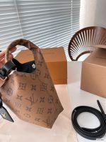 Louis Vuitton Atlantis Bucket Monogram Canvas 17Cm M46816 - Image 8