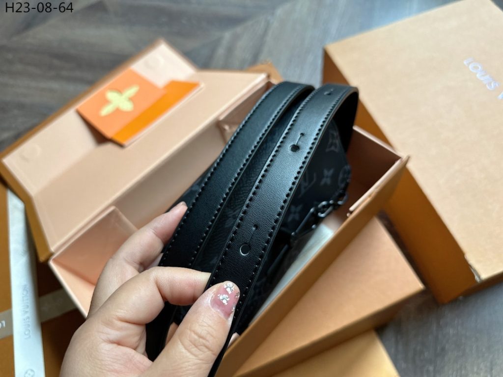 Louis Vuitton Steamer Wearable Wallet Black 18Cm M81783 - Image 9