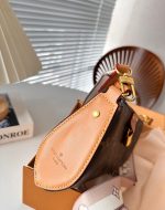 Louis Vuitton Pochette Tirette Monogram Canvas 23Cm M47123 - Image 8