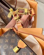 Louis Vuitton Pochette Tirette Monogram Canvas 23Cm M47123 - Image 9
