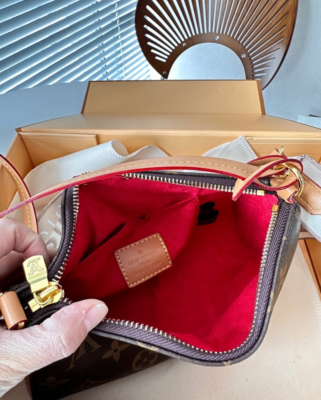 Louis Vuitton Pochette Tirette Monogram Canvas 23Cm M47123 - Image 11