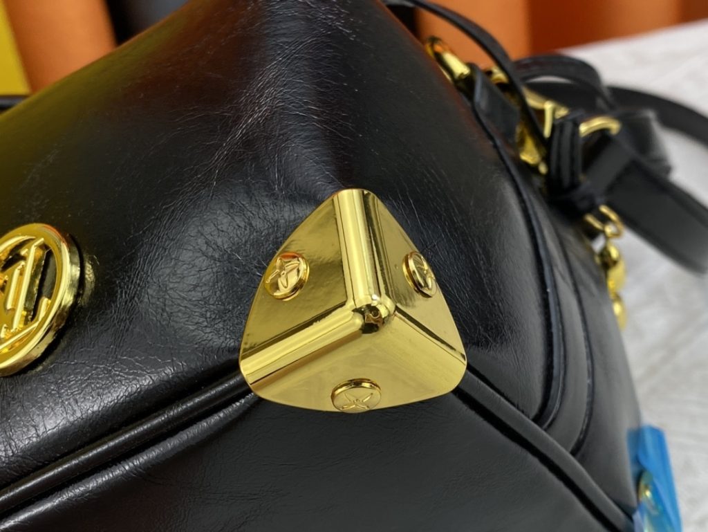 Louis Vuitton Néo Purse Lv Charms Black 15Cm M82886 - Image 8