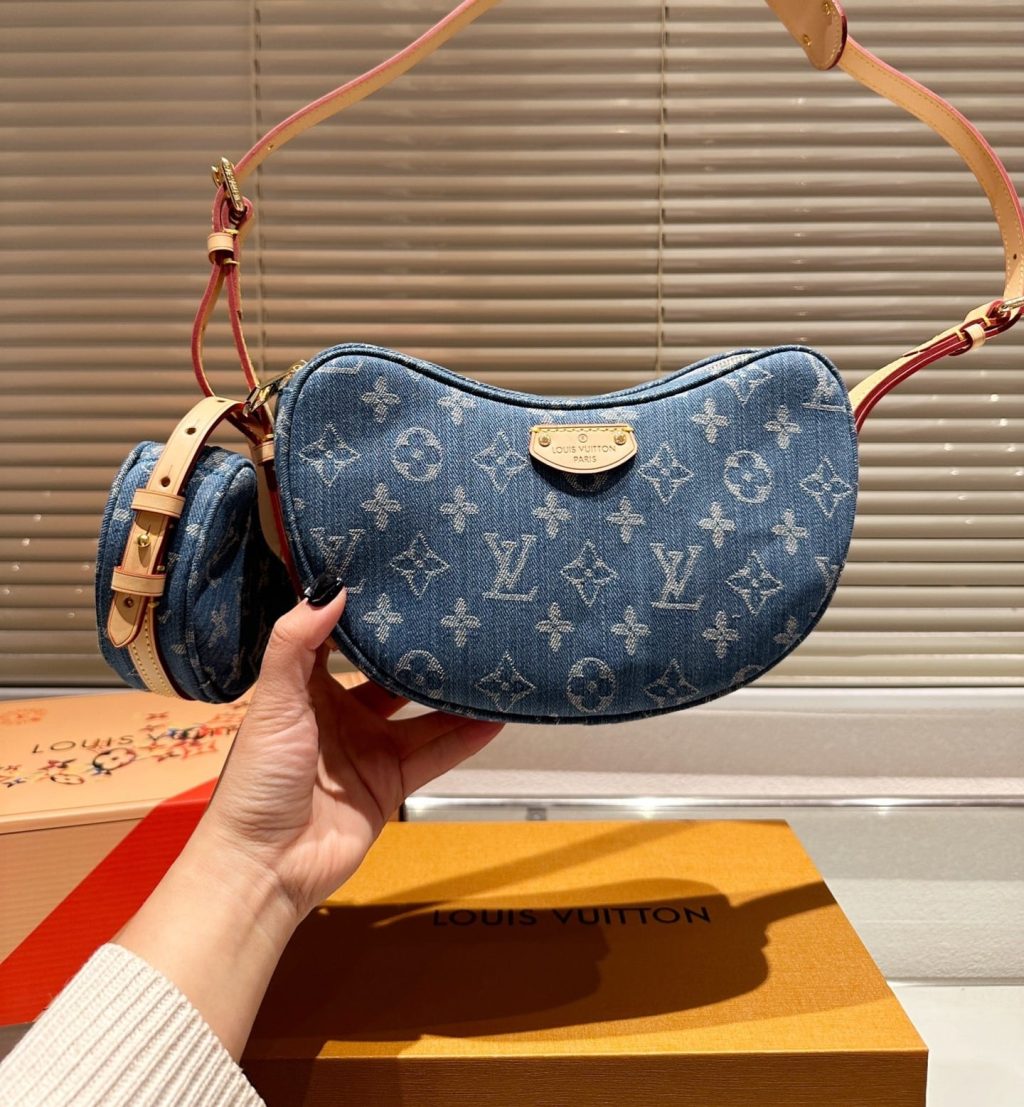 Louis Vuitton Croissant MM Monogram Denim 25Cm M46856 - Image 3