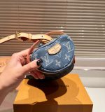 Louis Vuitton Croissant MM Monogram Denim 25Cm M46856 - Image 8