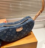 Louis Vuitton Croissant MM Monogram Denim 25Cm M46856 - Image 10