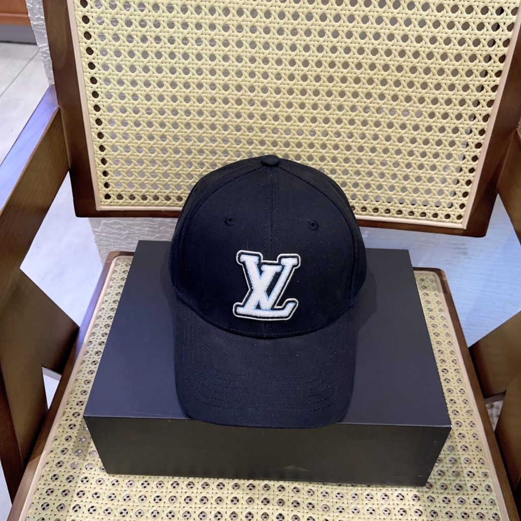 Louis Vuitton Lv Signature Baseball Cap Black M7319l - Image 5