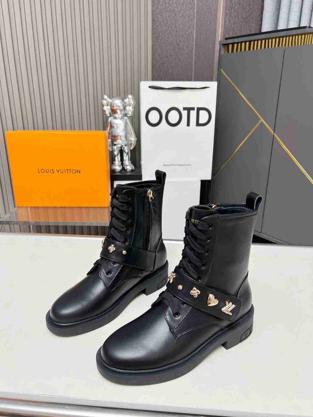 Louis Vuitton Citizen Boots Black 1Adazr - Image 6