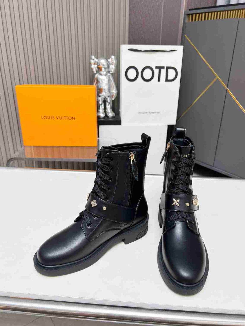 Louis Vuitton Citizen Boots Black 1Adazr - Image 5