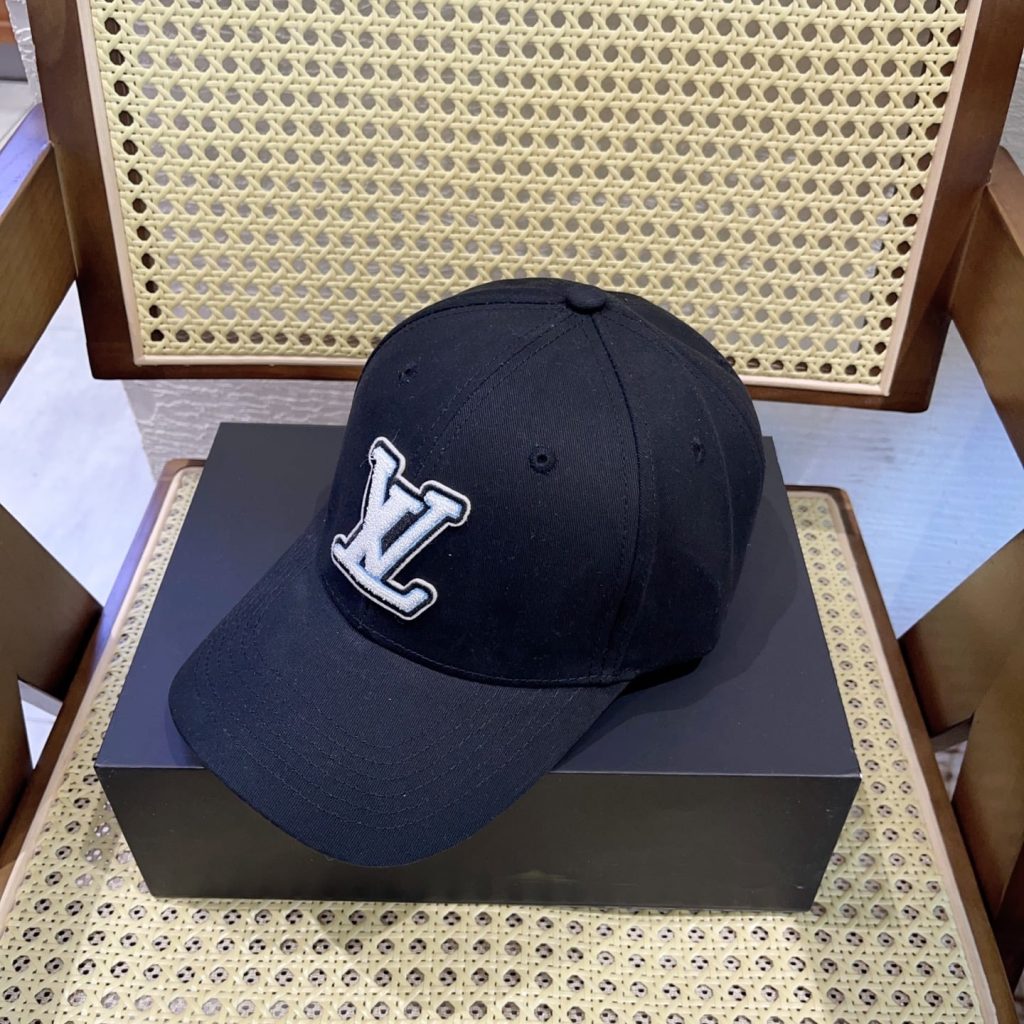 Louis Vuitton Lv Signature Baseball Cap Black M7319l - Image 4