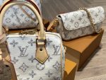 Louis Vuitton Speedy Bandoulière 20 Multicolor Beige 20Cm M24709 - Image 4