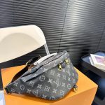Louis Vuitton Discovery Bumbag PM Monogram Eclipse Black 39Cm M46035 - Image 5