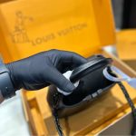 Louis Vuitton Capucines Mini Matte Black 21Cm - Image 8