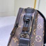 Louis Vuitton Quest Messenger Brown 18Cm M46973 - Image 7