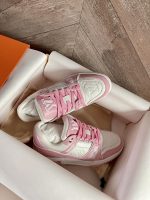 Louis Vuitton Lv Trainer Sneaker Pink Rose 1Aboek - Image 5