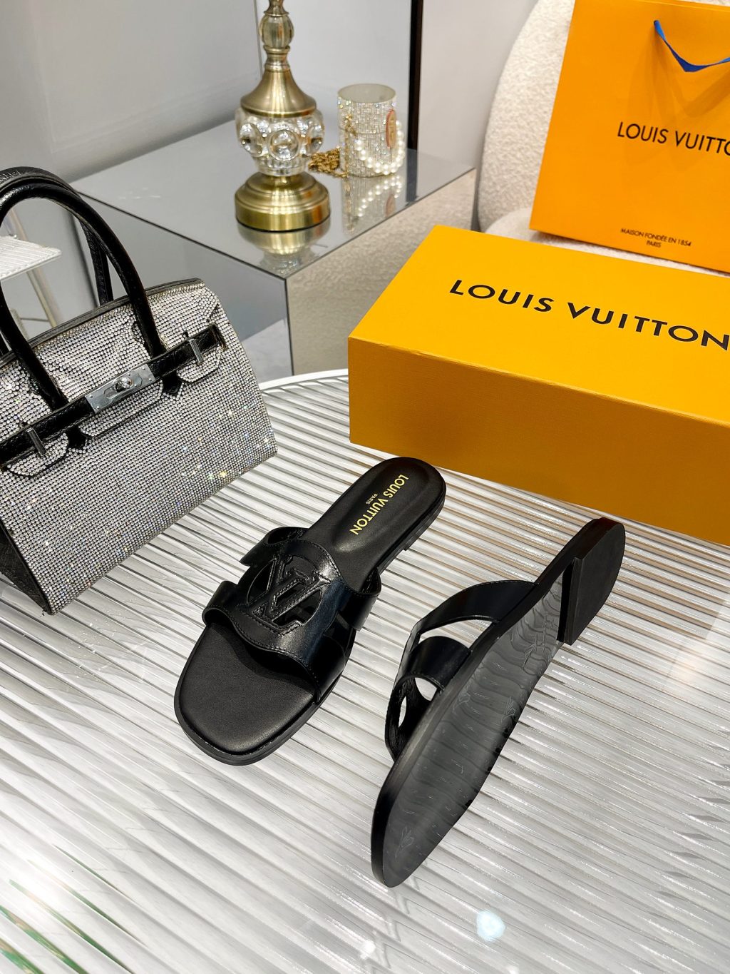 Louis Vuitton Lv Isola Flat Mule Black 1Abp0E - Image 6
