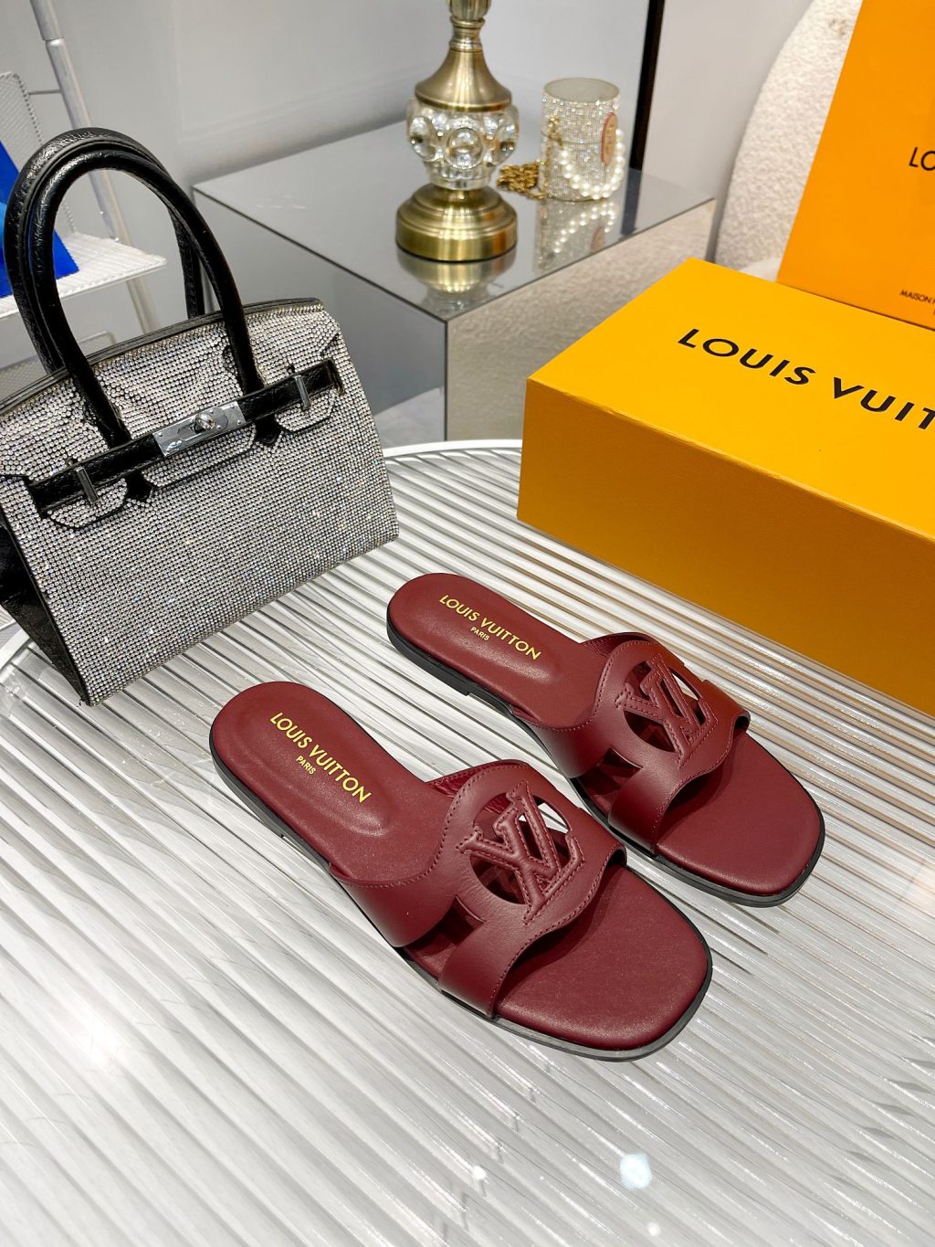 Louis Vuitton Lv Isola Flat Mule Red 1Abp2W - Image 6