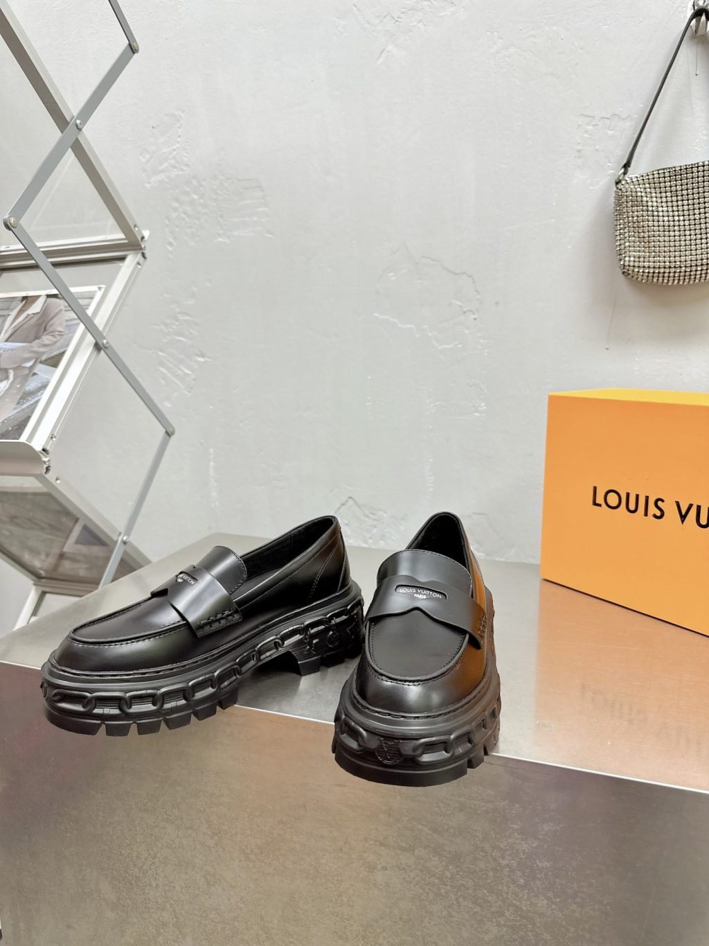 Louis Vuitton Lv Record Loafer Black 1Ac9I9 - Image 8