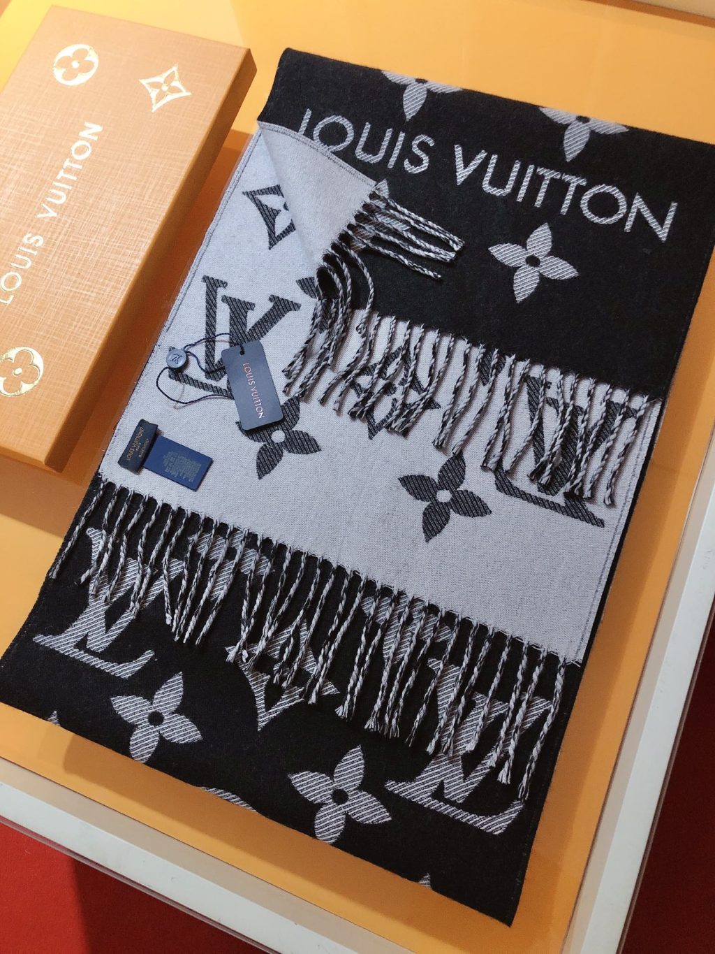Louis Vuitton Lv Monogram Essential Scarf Encre Black M77853 - Image 3