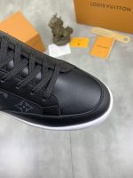 Louis Vuitton Sneaker Monogram Pattern In Black - Image 6