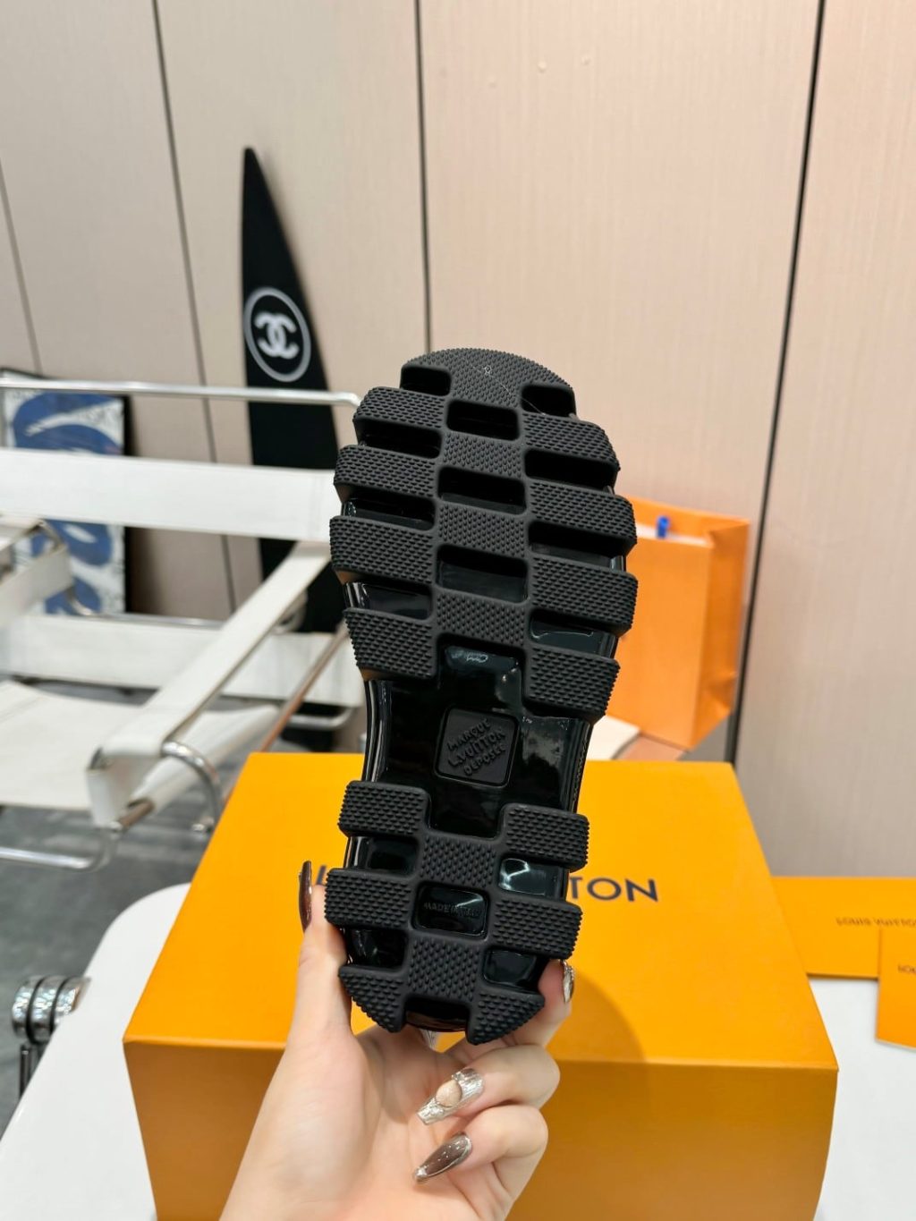 Louis Vuitton Lv Checker Mary Jane Black 1Acnow - Image 8