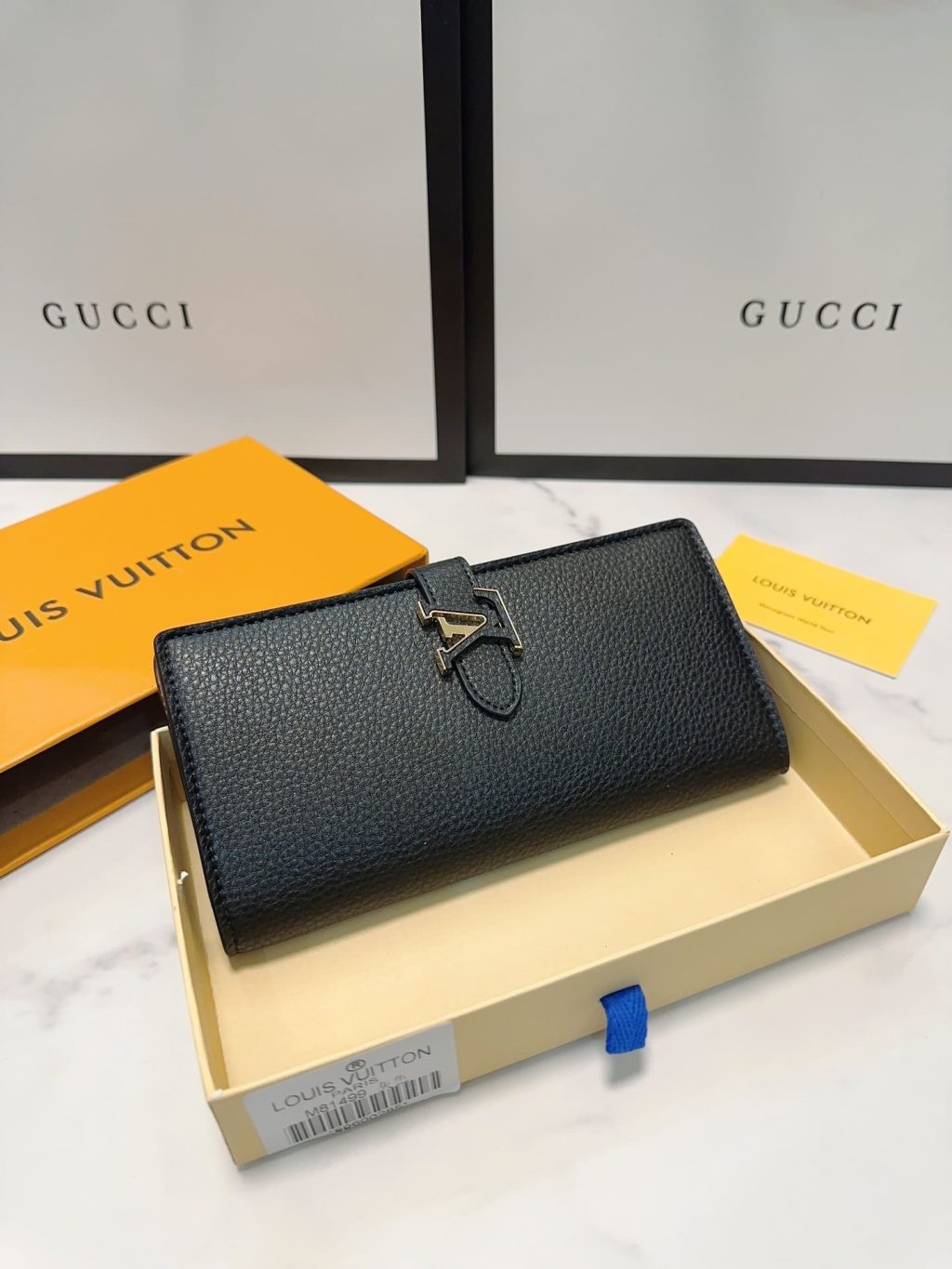 Louis Vuitton Lv Vertical Wallet Black 19cm M81330 - Image 3