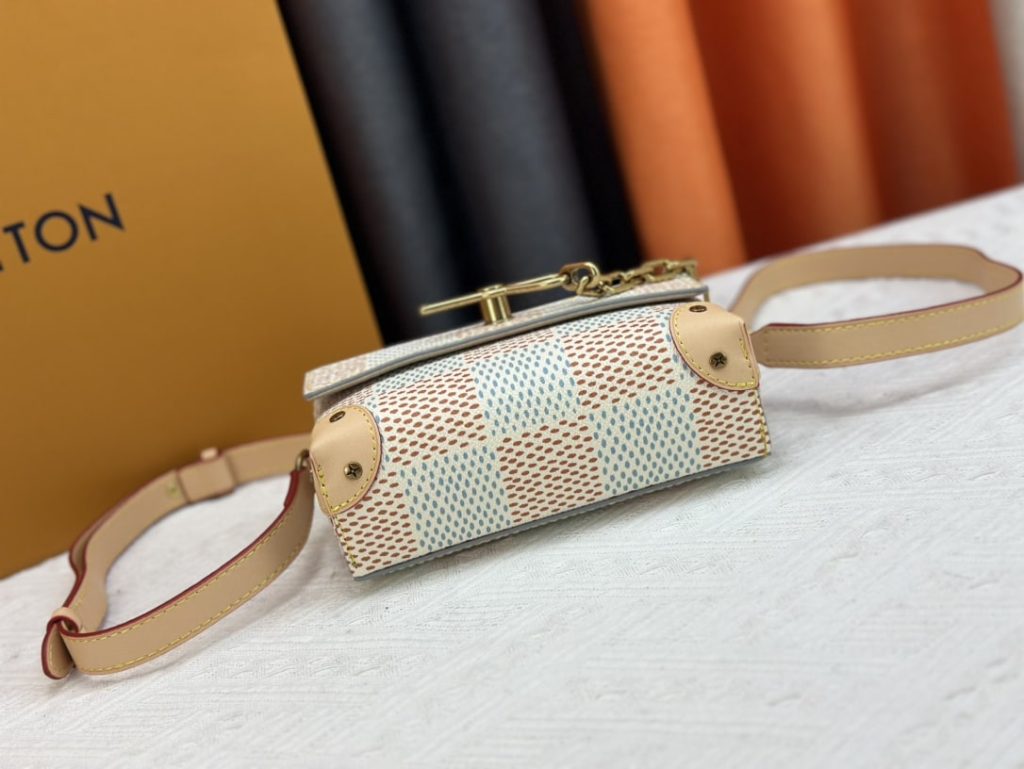 Louis Vuitton Steamer Wearable Wallet White 18Cm N40674 - Image 7