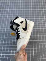 Air Jordan 1  Zoom Air CMFT  Summit White - Image 2