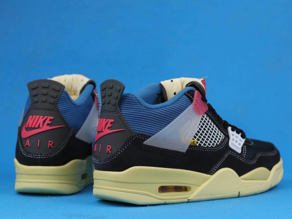 Air Jordan 4 - Image 2