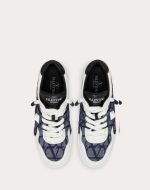 VALENTINO ONE STUD XL LOW-TOP SNEAKER IN DENIM-EFFECT TOILE ICONOGRAPHE JACQUARD FABRIC - Image 4