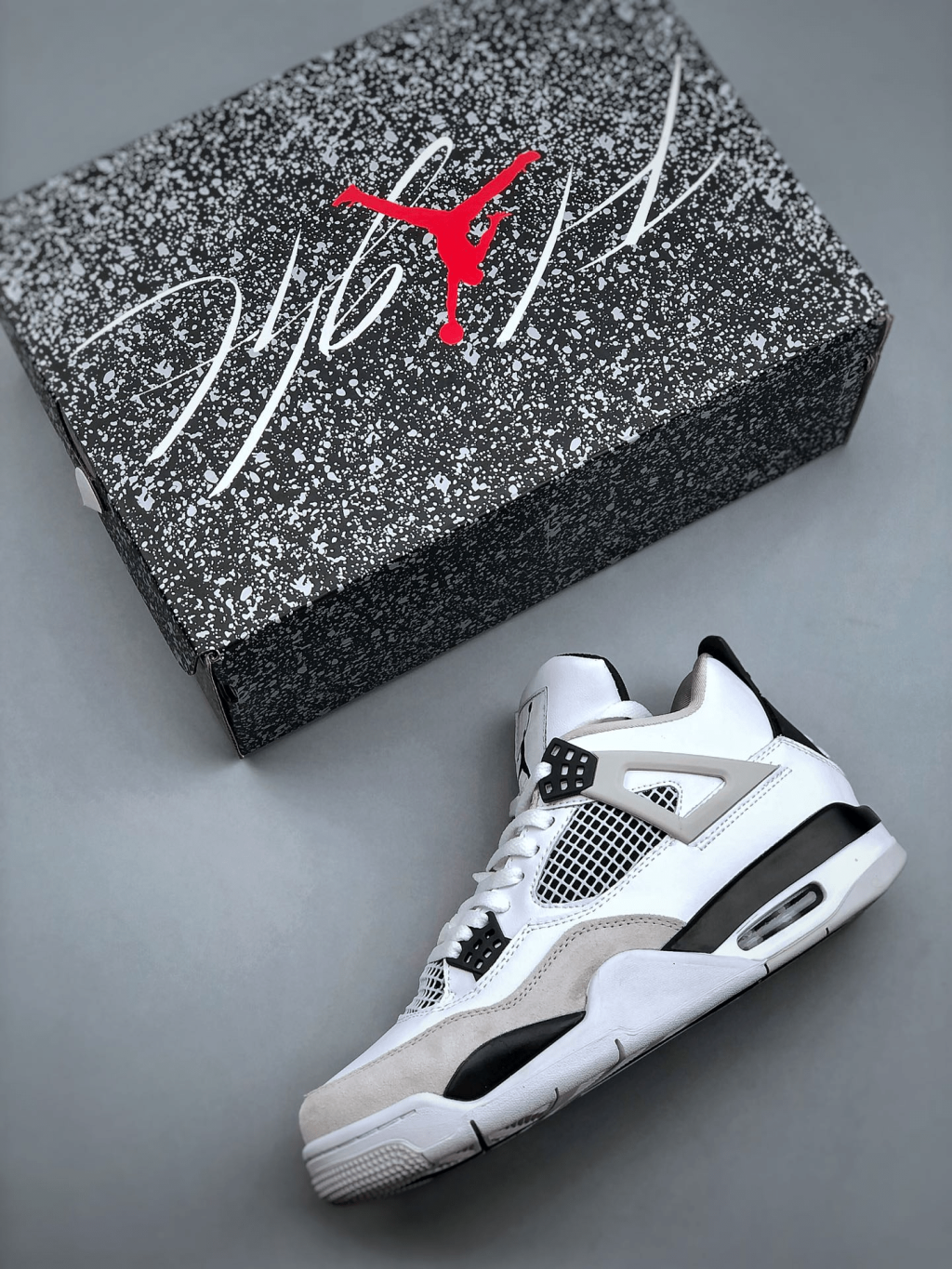 Air Jordan 4 Retro Military Black - Image 4