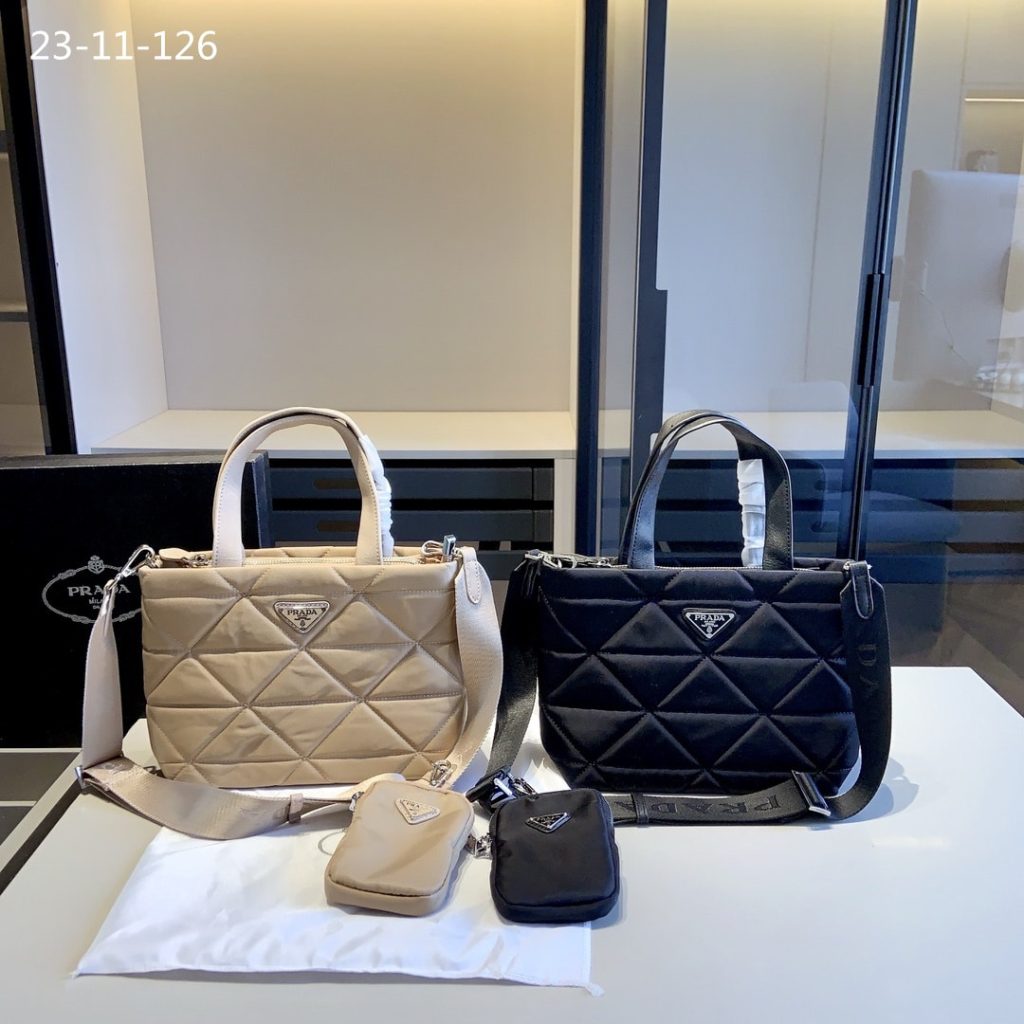 Prada Re Nylon Padded Tote Bag Black 23Cm 1Bg373 Rdjn F0002 O1O - Image 4