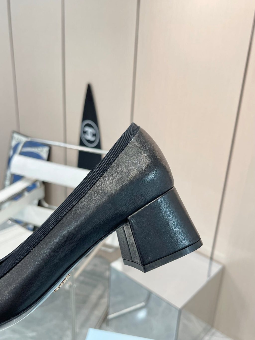 Prada Triangle Logo Bow Pump In Black - Image 7