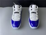 Air Jordan 11 Low WMNS Concord - Image 3
