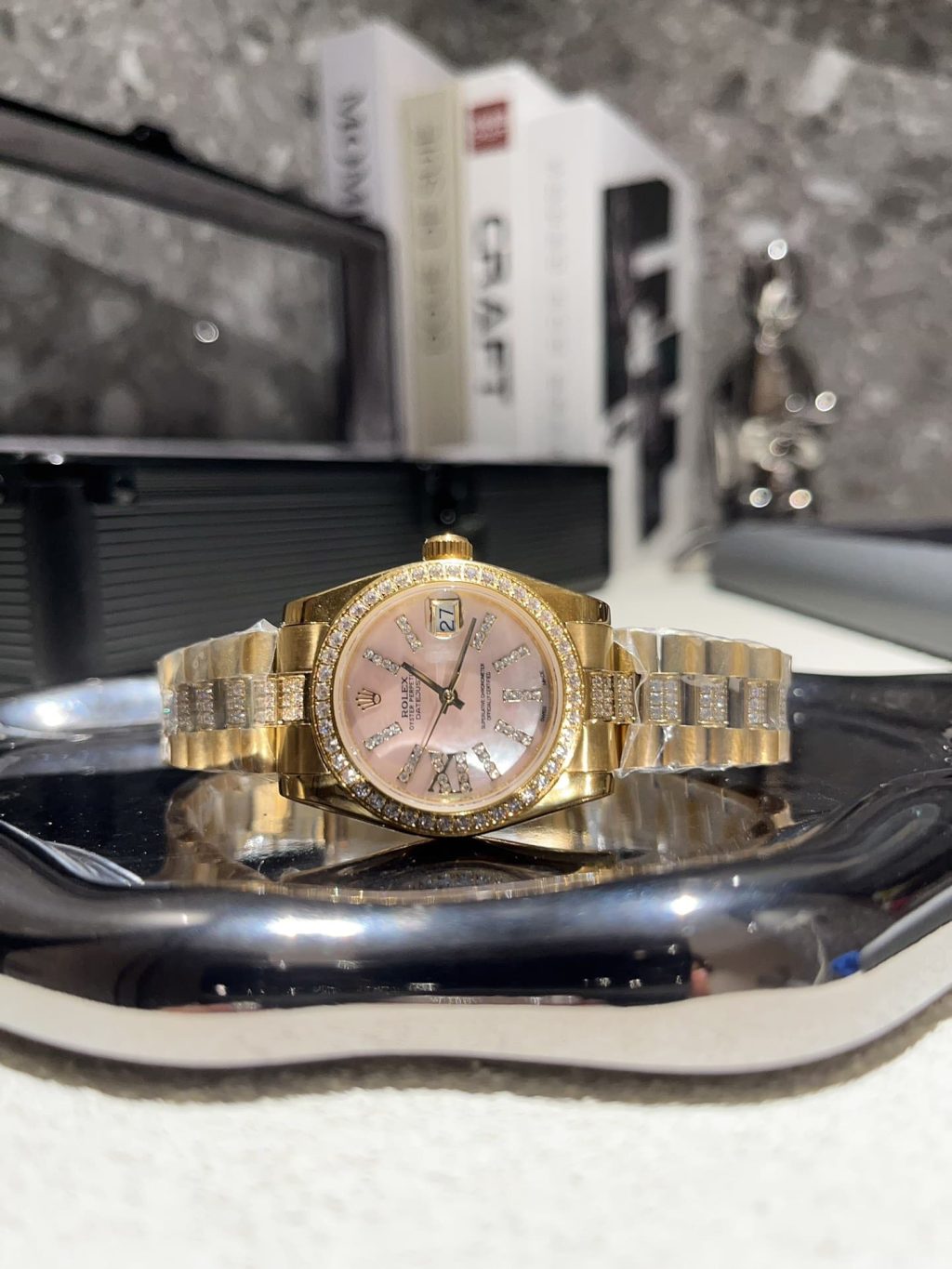 Rolex Datejust Diamond In Gold With Pinl Dial 31mm - Image 3