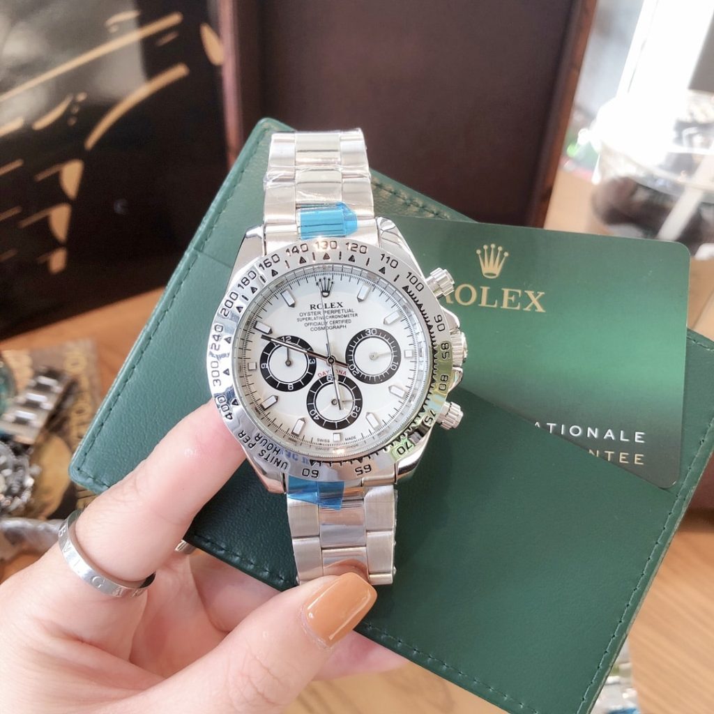 Rolex Oyster Perpetual Cosmograph Daytona 40mm - Image 4